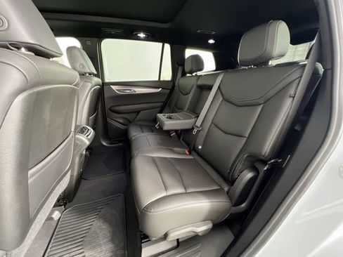 Certified 2025 Cadillac XT6 Luxury image 26