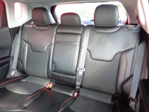 Used 2020 Jeep Compass Trailhawk AWD/4WD image 8