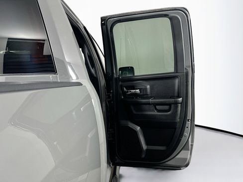 Used 2022 RAM 1500 Classic Warlock w/ Ceramic Gray Warlock Package AWD/4WD image 28