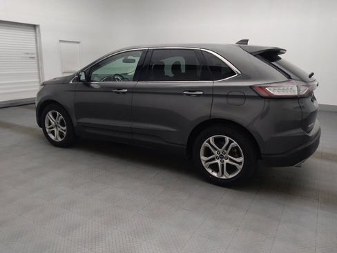 Used 2018 Ford Edge Titanium w/ Technology Package FWD image 3