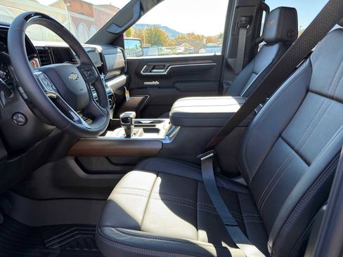 New 2026 Chevrolet Silverado 1500 High Country w/ Technology Package image 32