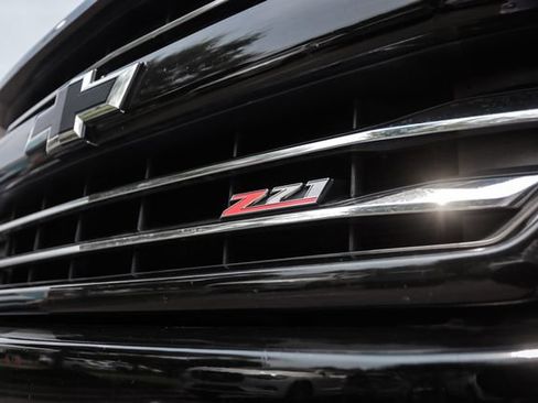 Used 2016 Chevrolet Silverado 1500 LTZ Z71 w/ LTZ Plus Package AWD/4WD image 12