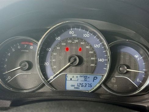 Used 2014 Toyota Corolla LE image 14