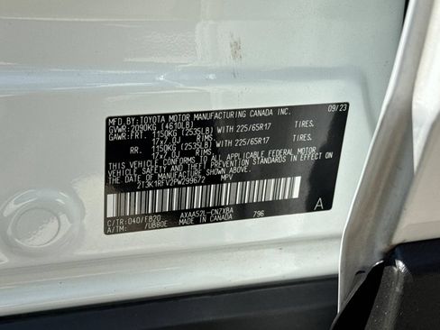 Certified 2023 Toyota RAV4 LE FWD image 36
