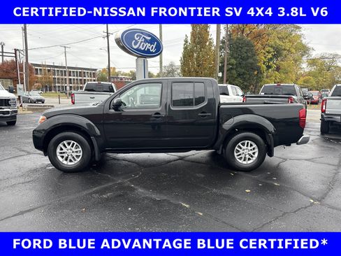 Used 2021 Nissan Frontier SV image 1