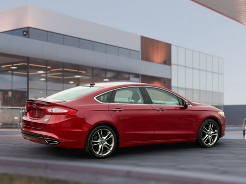 Used 2013 Ford Fusion Titanium w/ Titanium Driver Assist Pkg FWD image 12