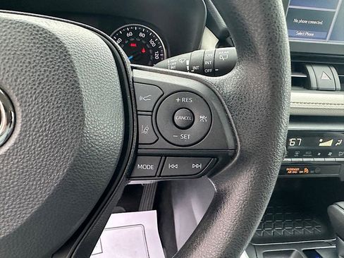 Certified 2022 Toyota RAV4 XLE AWD/4WD image 25
