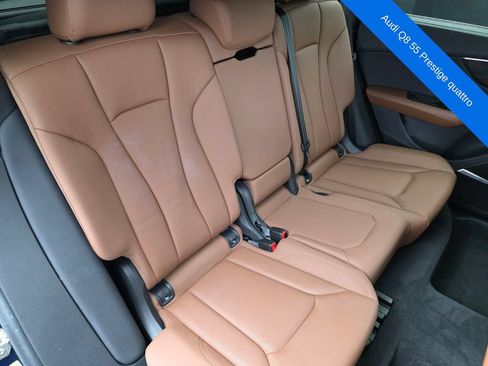 Used 2021 Audi Q8 Prestige AWD/4WD image 26