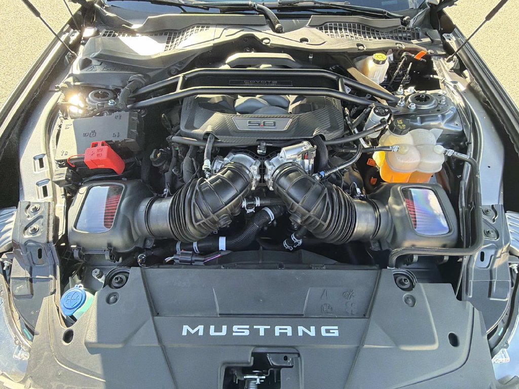 Used 2024 Ford Mustang GT Premium RWD image 9