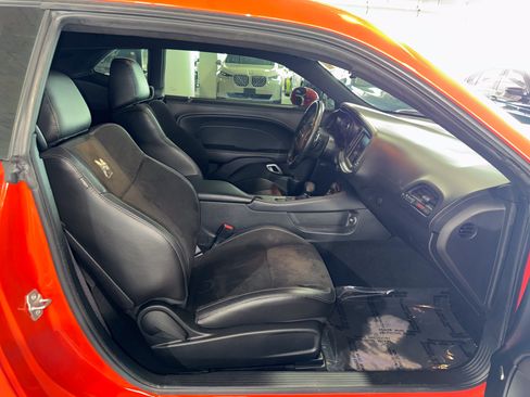 Used 2023 Dodge Challenger R/T Scat Pack RWD image 10