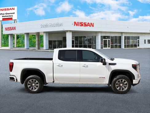 Used 2025 GMC Sierra 1500 AT4 image 5