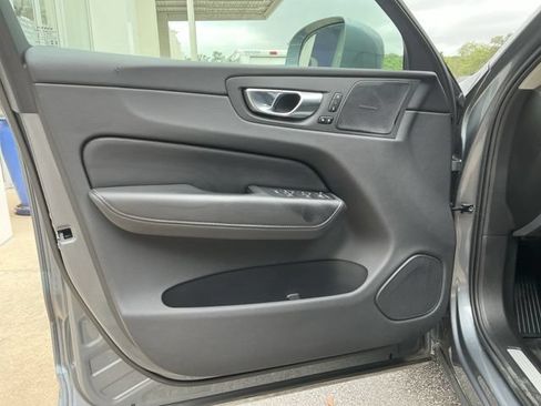 Certified 2025 Volvo XC60 T8 Ultra AWD/4WD image 22