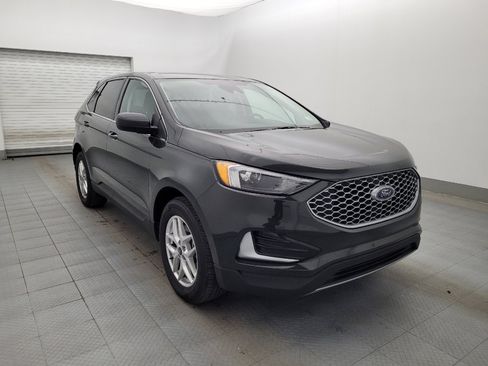 Used 2024 Ford Edge SEL image 13
