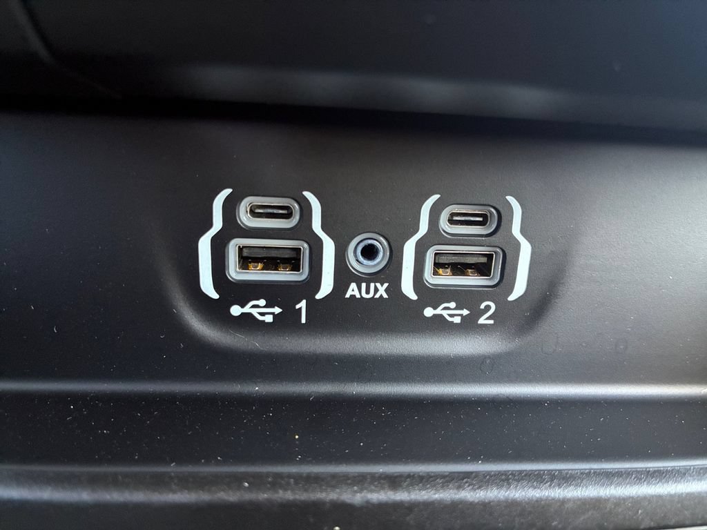 Used 2024 RAM 2500 Laramie w/ Safety Group AWD/4WD image 6