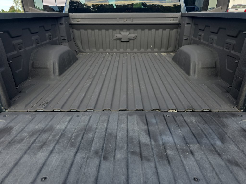 Used 2021 Chevrolet Silverado 1500 LT Trail Boss w/ Bed Protection Package AWD/4WD image 12