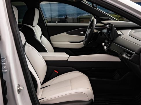 Used 2024 Acura ZDX A-Spec RWD image 25