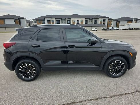 Used 2023 Chevrolet TrailBlazer LT FWD image 14