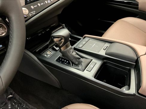 Used 2022 Lexus ES 350 w/ Accessory Package FWD image 18