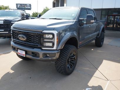 New 2026 Ford F250 Lariat w/ Black Appearance Package