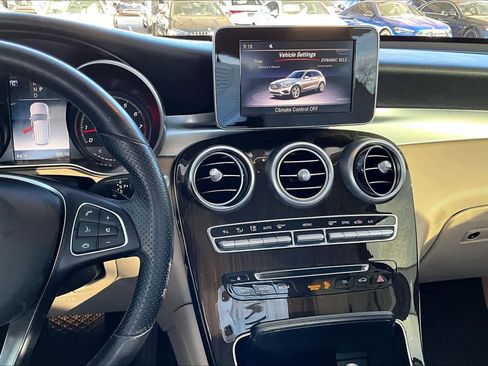 Used 2019 Mercedes-Benz GLC 300 image 6