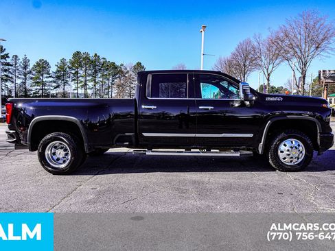 Used 2024 Chevrolet Silverado 3500 High Country image 11