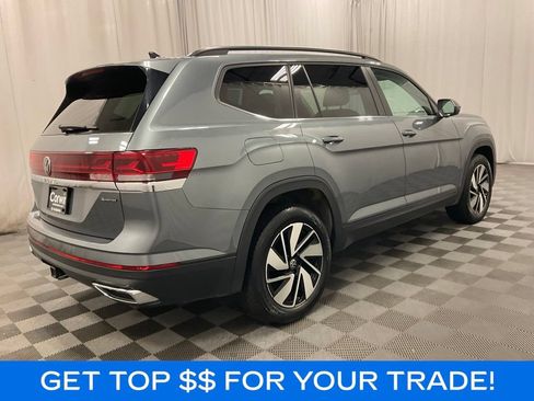 Used 2025 Volkswagen Atlas SE AWD/4WD image 3