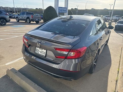 Used 2019 Honda Accord Sport image 5