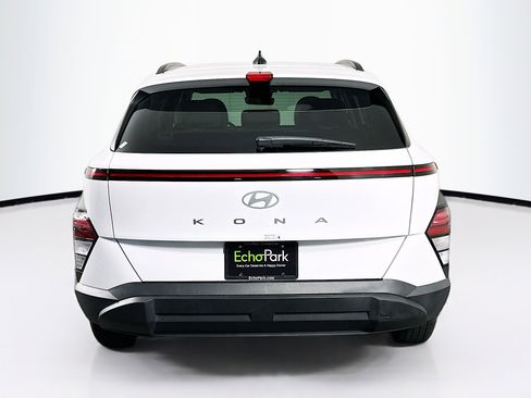 Used 2025 Hyundai Kona SEL image 7