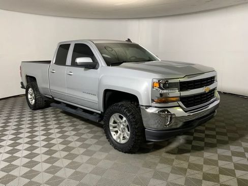Used 2018 Chevrolet Silverado 1500 LT w/ All Star Edition AWD/4WD image 14