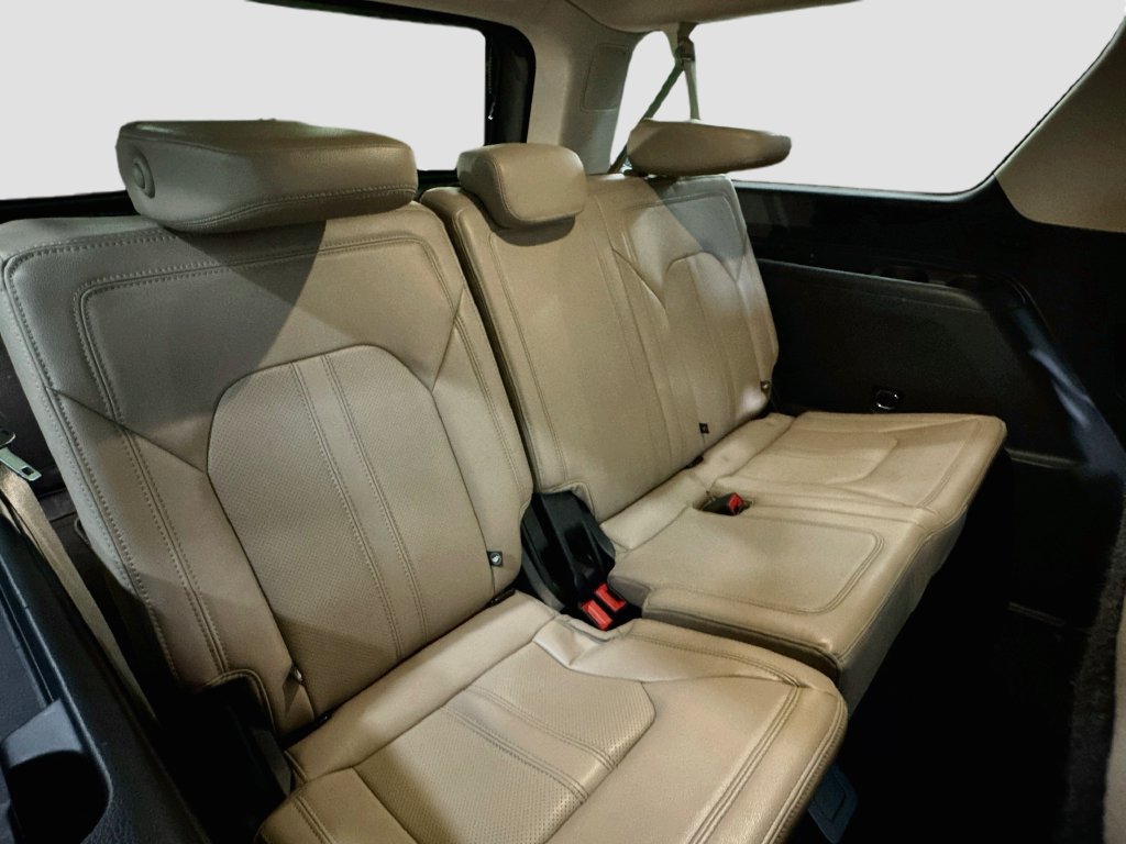 Used 2022 Ford Expedition Max Limited AWD/4WD image 32