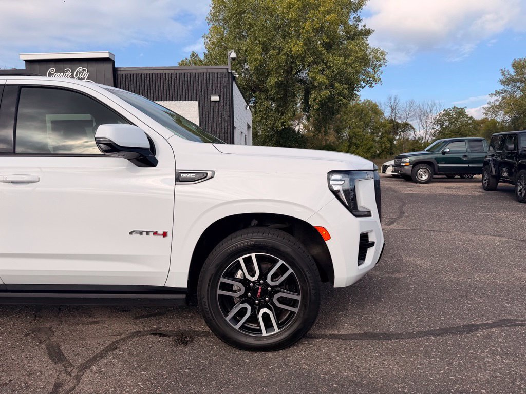 Used 2021 GMC Yukon XL AT4 w/ AT4 Premium Plus Package AWD/4WD image 2