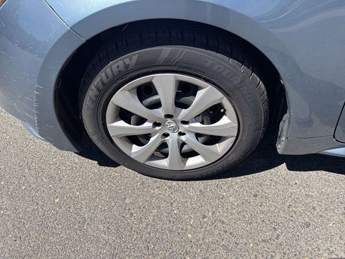 Used 2020 Toyota Corolla LE w/ Carpet Mat Package (TMS) image 4