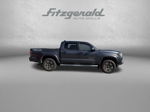 Used 2023 Toyota Tacoma TRD Sport AWD/4WD image 9