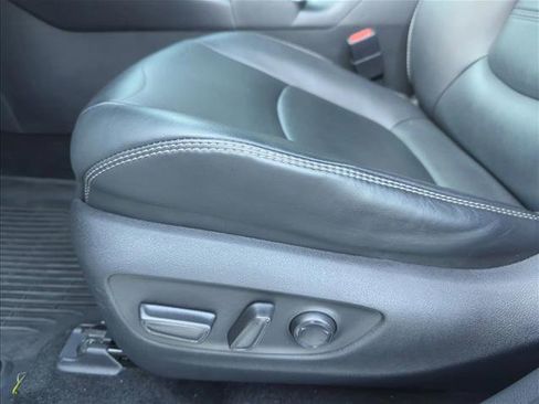 Used 2024 Toyota RAV4 XLE Premium image 10