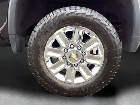 Used 2024 Chevrolet Silverado 2500 High Country AWD/4WD image 11