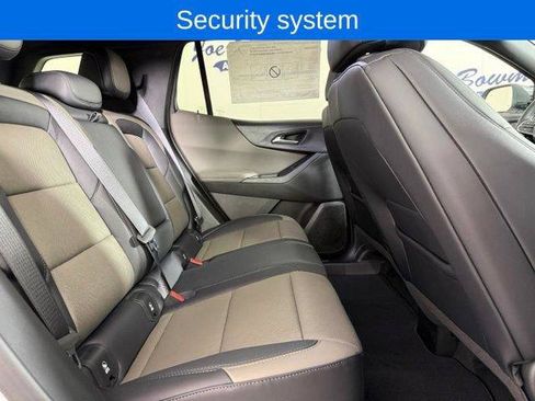 New 2026 Chevrolet Equinox LT w/ Convenience Package II AWD/4WD image 21