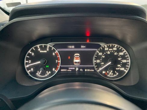 Used 2024 Nissan Rogue S FWD image 15