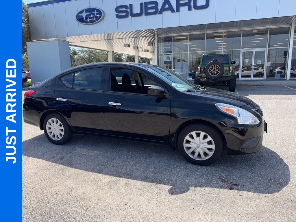 Used 2015 Nissan Versa SV w/ SV Tech Package FWD image 1