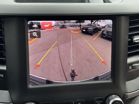 Used 2024 RAM 3500 Tradesman w/ Chrome Appearance Group image 31