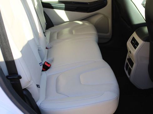 Used 2017 Ford Edge Titanium w/ Equipment Group 301A image 17