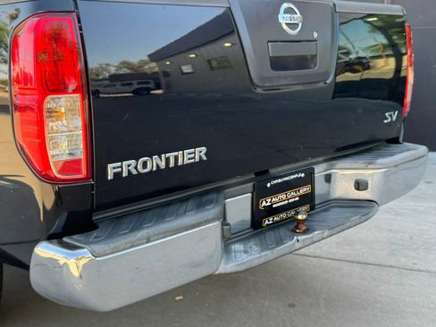 Used 2011 Nissan Frontier SV RWD image 50