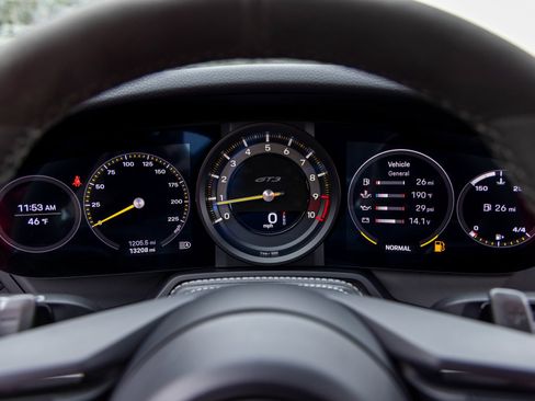 Certified 2022 Porsche 911 GT3 image 34