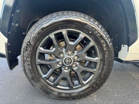 Certified 2023 Toyota Sequoia Platinum AWD/4WD image 10