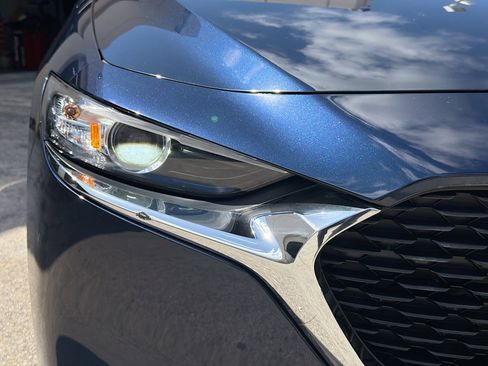 Used 2021 MAZDA MAZDA3 s FWD image 34