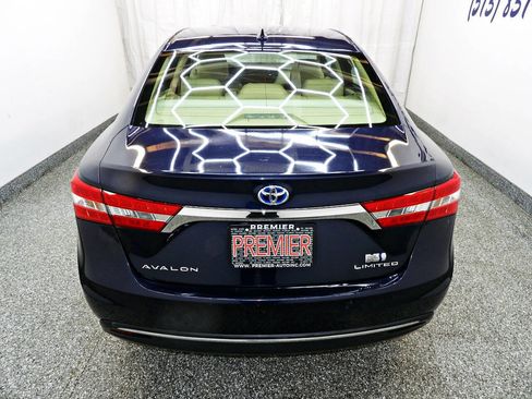 Used 2015 Toyota Avalon XLE Premium image 5