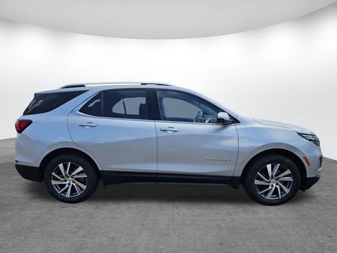 Used 2022 Chevrolet Equinox Premier image 3
