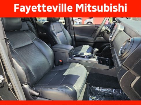 Used 2021 Toyota Tacoma TRD Sport w/ TRD Premium Sport Package AWD/4WD image 20