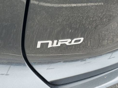 Used 2023 Kia Niro Wave FWD image 29