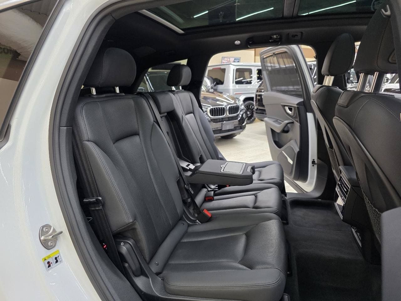 Used 2020 Audi Q7 3.0T Premium Plus w/ Premium Plus Package AWD/4WD image 25