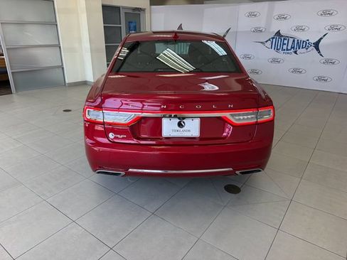 Used 2020 Lincoln Continental FWD image 6